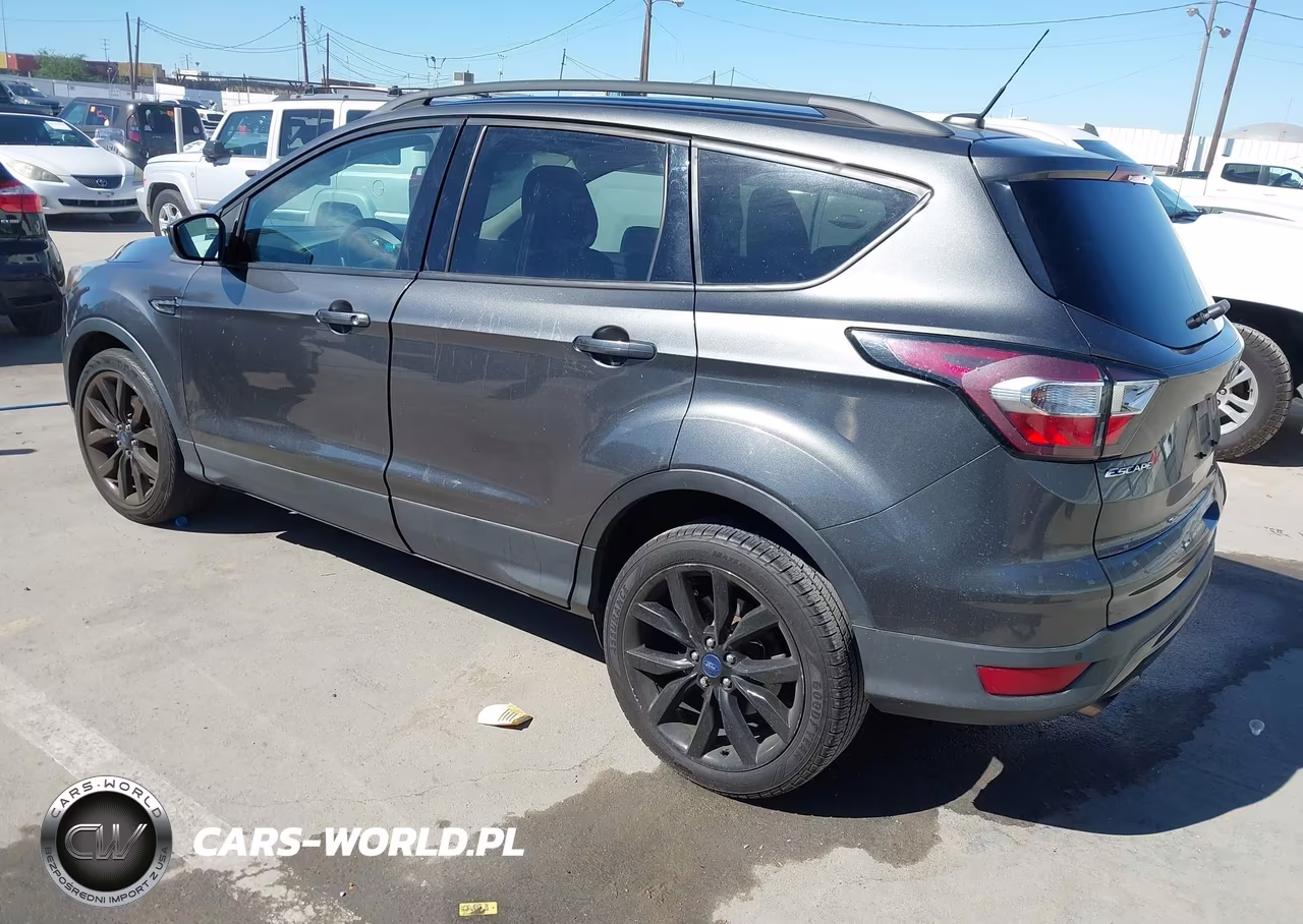 2017 Ford Escape Se VIN:1FMCU9GD7HUD05994 - 3