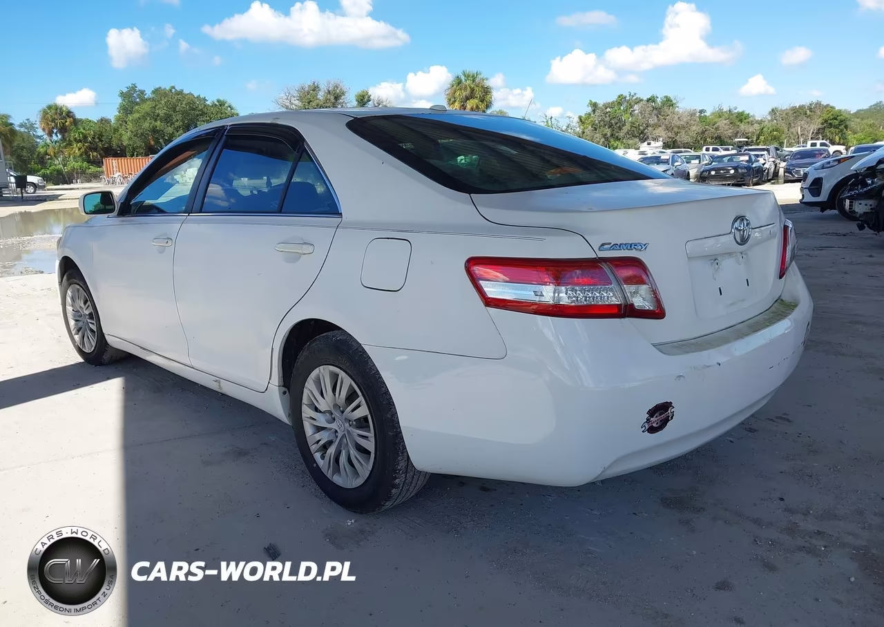 2010 Toyota Camry VIN:4T1BF3EK1AU520619 - 3