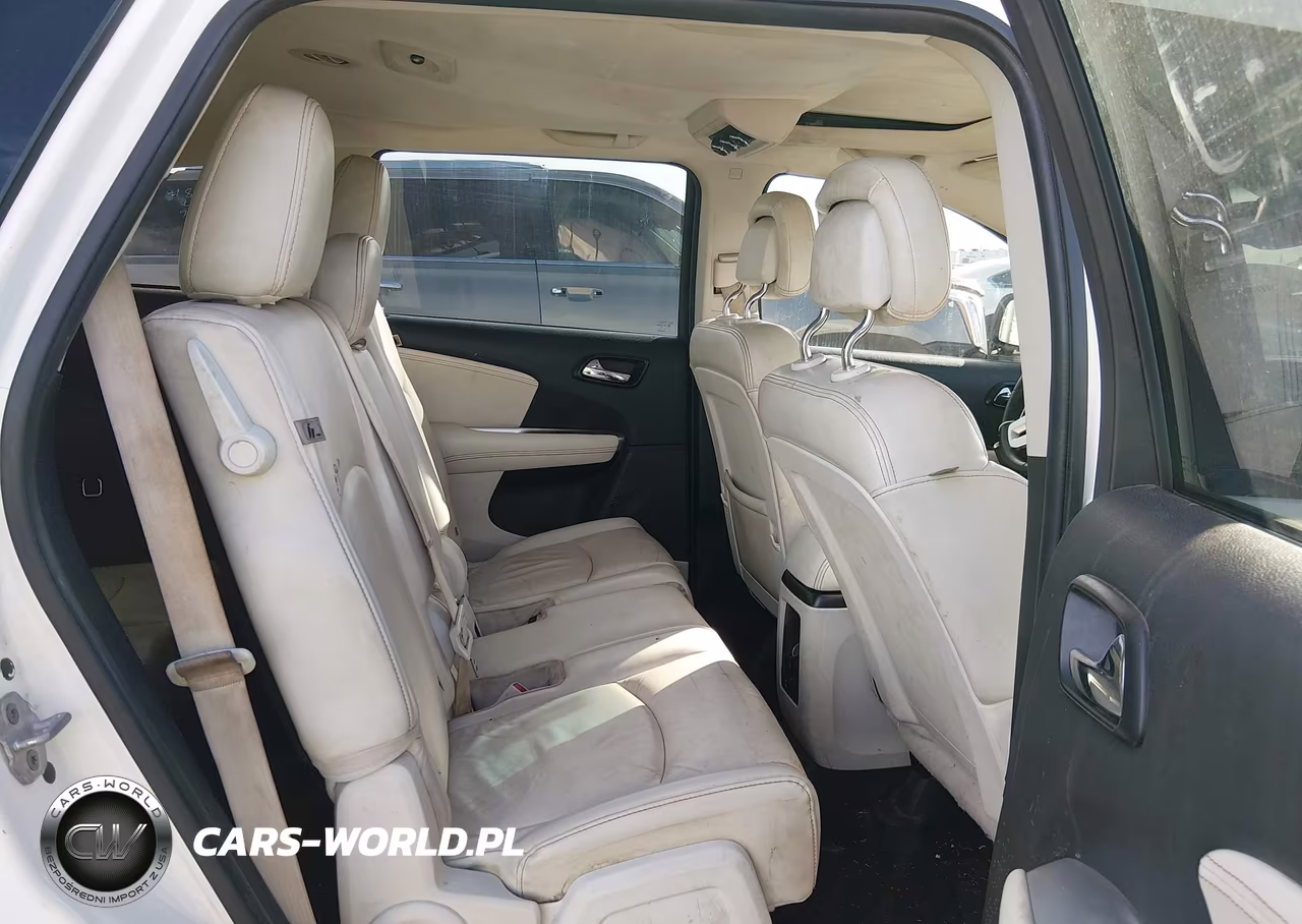 2011 Dodge Journey Lux VIN:3D4PG9FGXBT511811 - 8