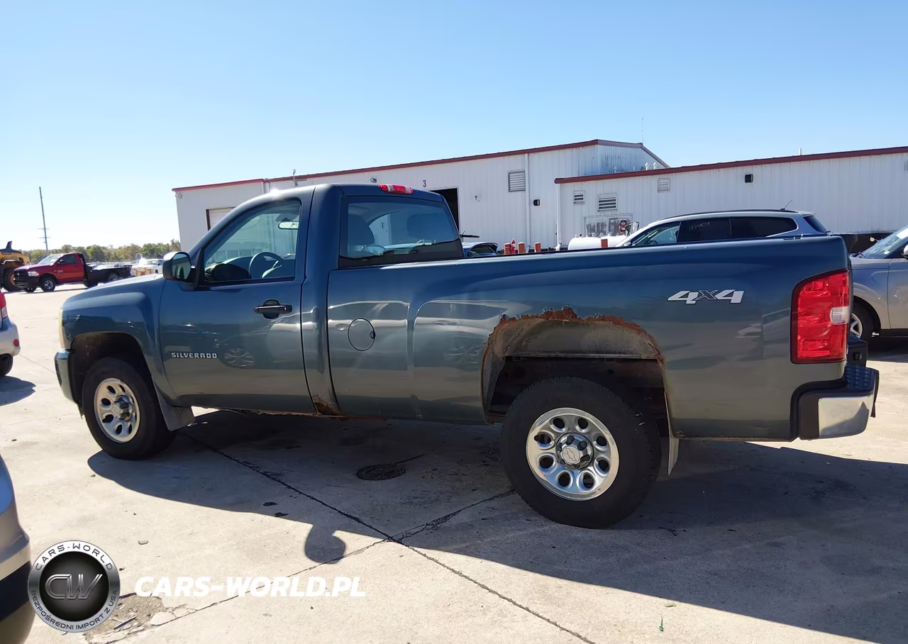 2011 Chevrolet Silverado 1500 Work Truck VIN:1GCNKPE01BF174449 - 13