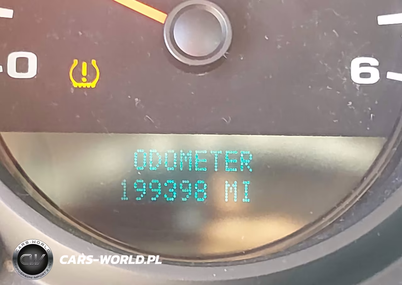2011 Chevrolet Silverado 1500 Work Truck VIN:1GCNKPE01BF174449 - 14