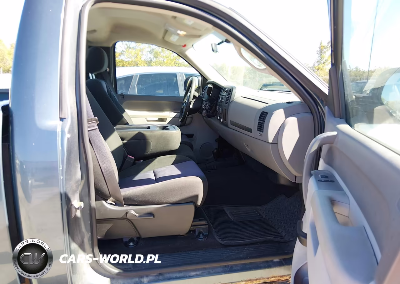 2011 Chevrolet Silverado 1500 Work Truck VIN:1GCNKPE01BF174449 - 5