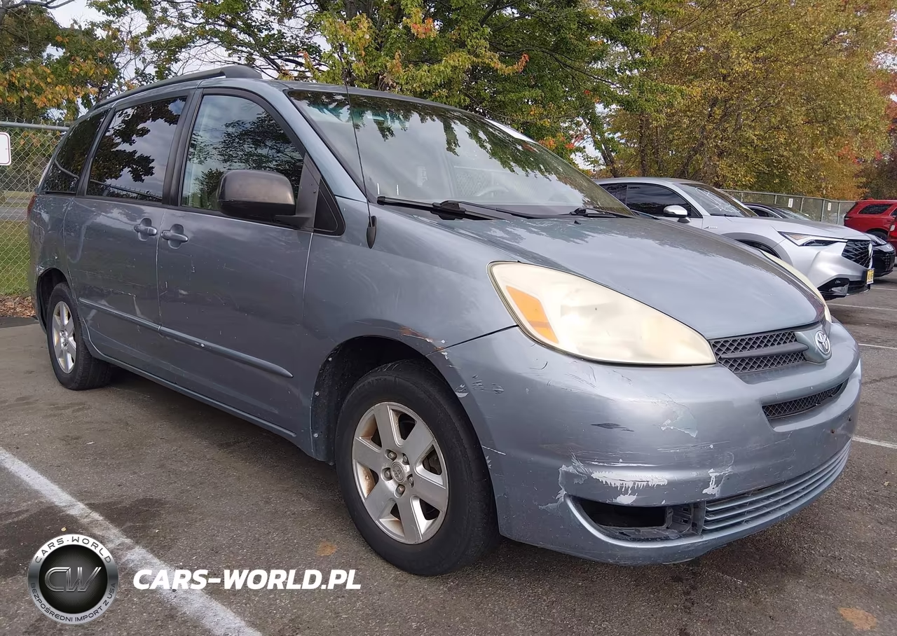 2005 Toyota Sienna Le