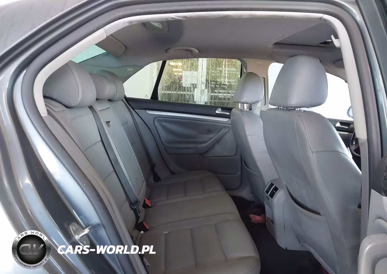 2008 Volkswagen Jetta Wolfsburg Edition VIN:3VWRJ71K48M138210 - 8