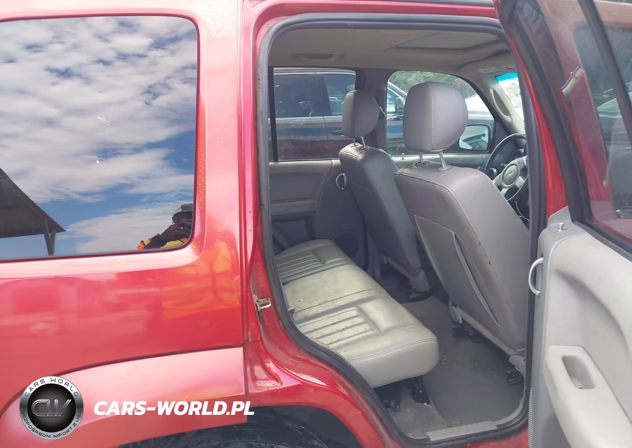 2005 Jeep Liberty Limited Edition VIN:1J4GL58K35W692956 - 8