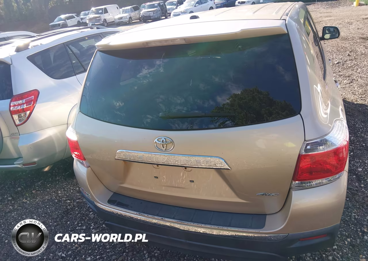 2011 Toyota Highlander Base V6 VIN:5TDBK3EH3BS062981 - 16