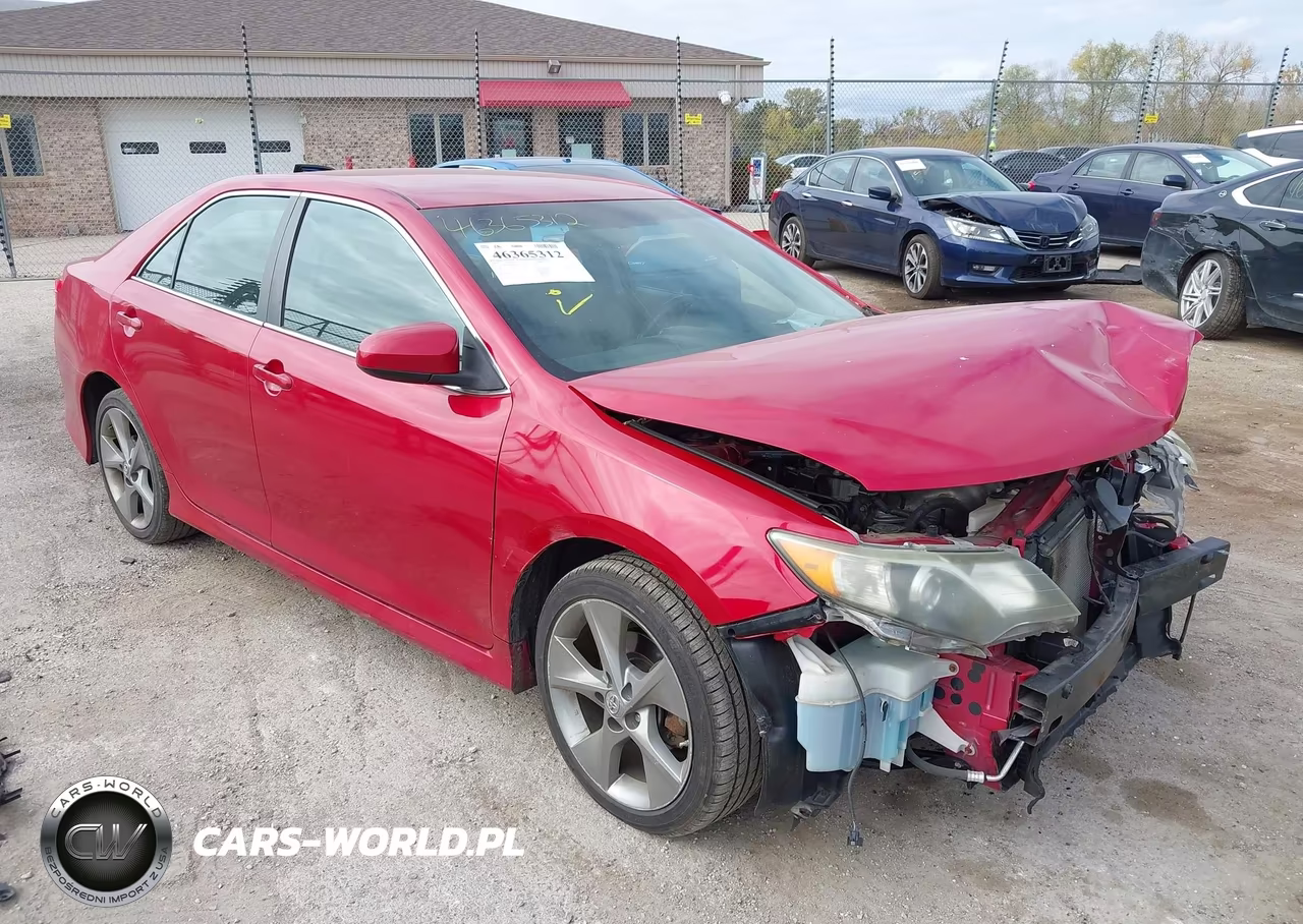 2014 Toyota Camry Se VIN:4T1BF1FK0EU744053 - 1