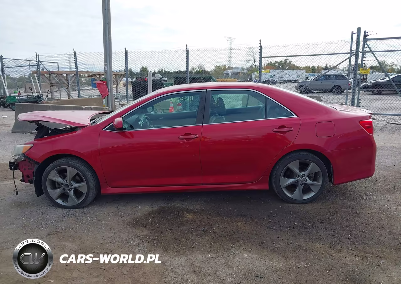 2014 Toyota Camry Se VIN:4T1BF1FK0EU744053 - 14