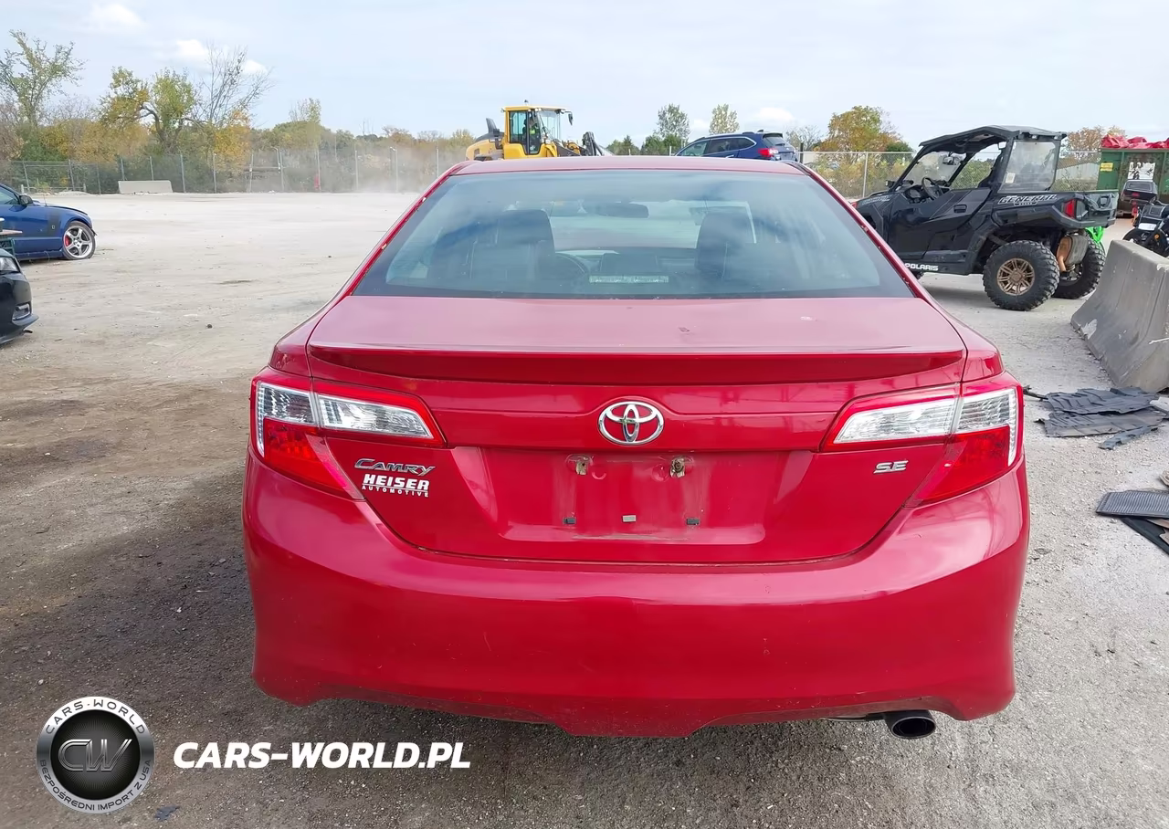 2014 Toyota Camry Se VIN:4T1BF1FK0EU744053 - 16