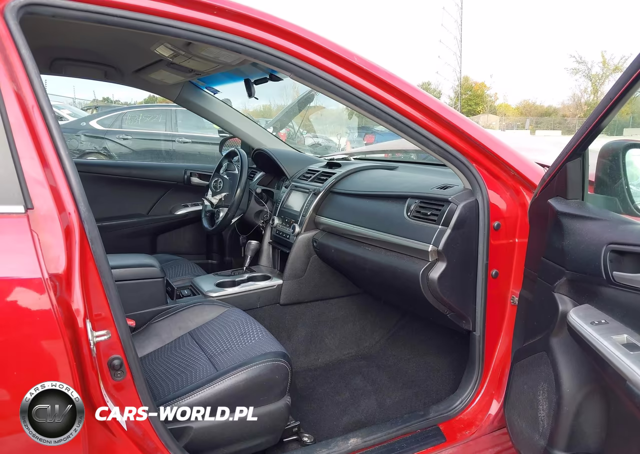 2014 Toyota Camry Se VIN:4T1BF1FK0EU744053 - 5