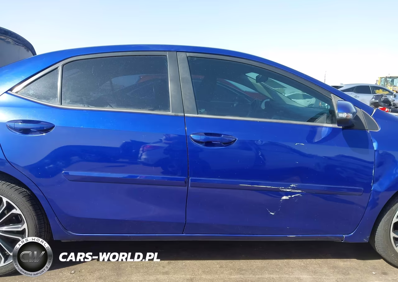 2015 Toyota Corolla S Plus VIN:5YFBURHE8FP298216 - 13