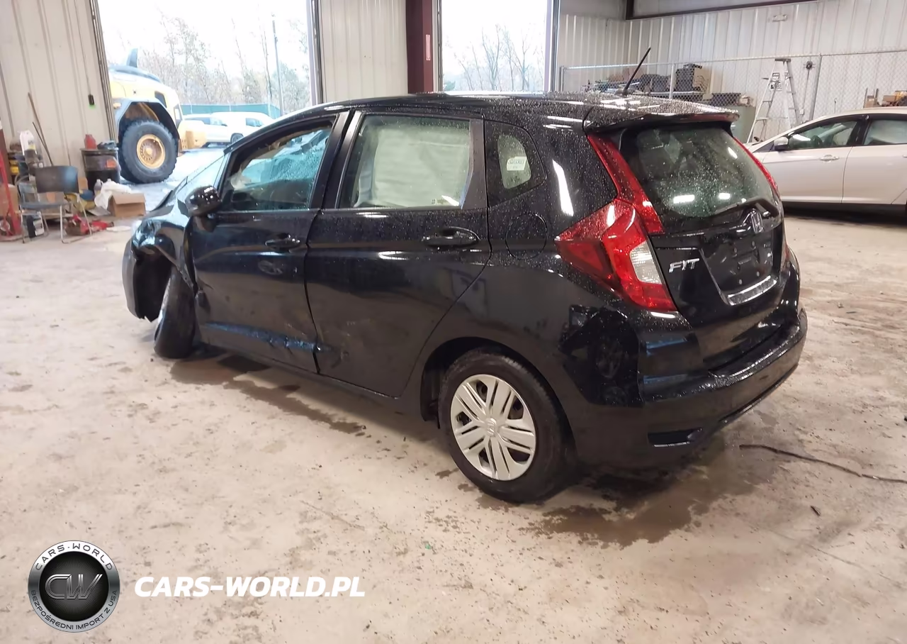 2019 Honda Fit Lx VIN:3HGGK5H44KM747597 - 3