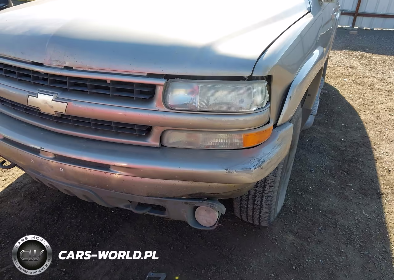 2002 Chevrolet Tahoe Z71 VIN:1GNEK13ZX2R278961 - 6