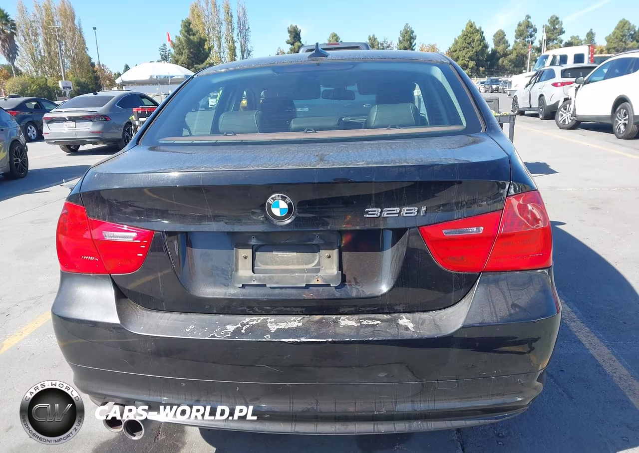2011 BMW 328I xDrive VIN:WBAPK5C59BF123855 - 16