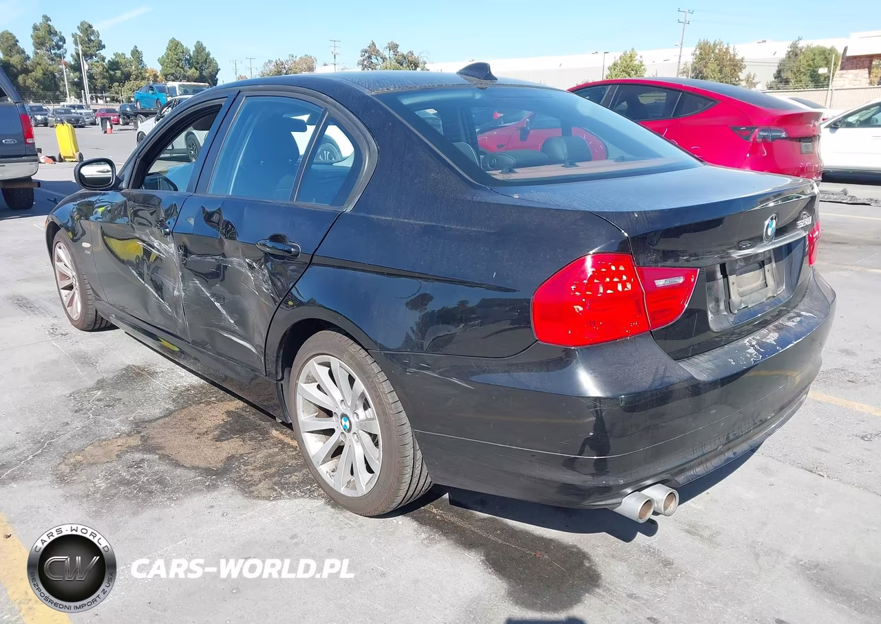 2011 BMW 328I xDrive VIN:WBAPK5C59BF123855 - 3