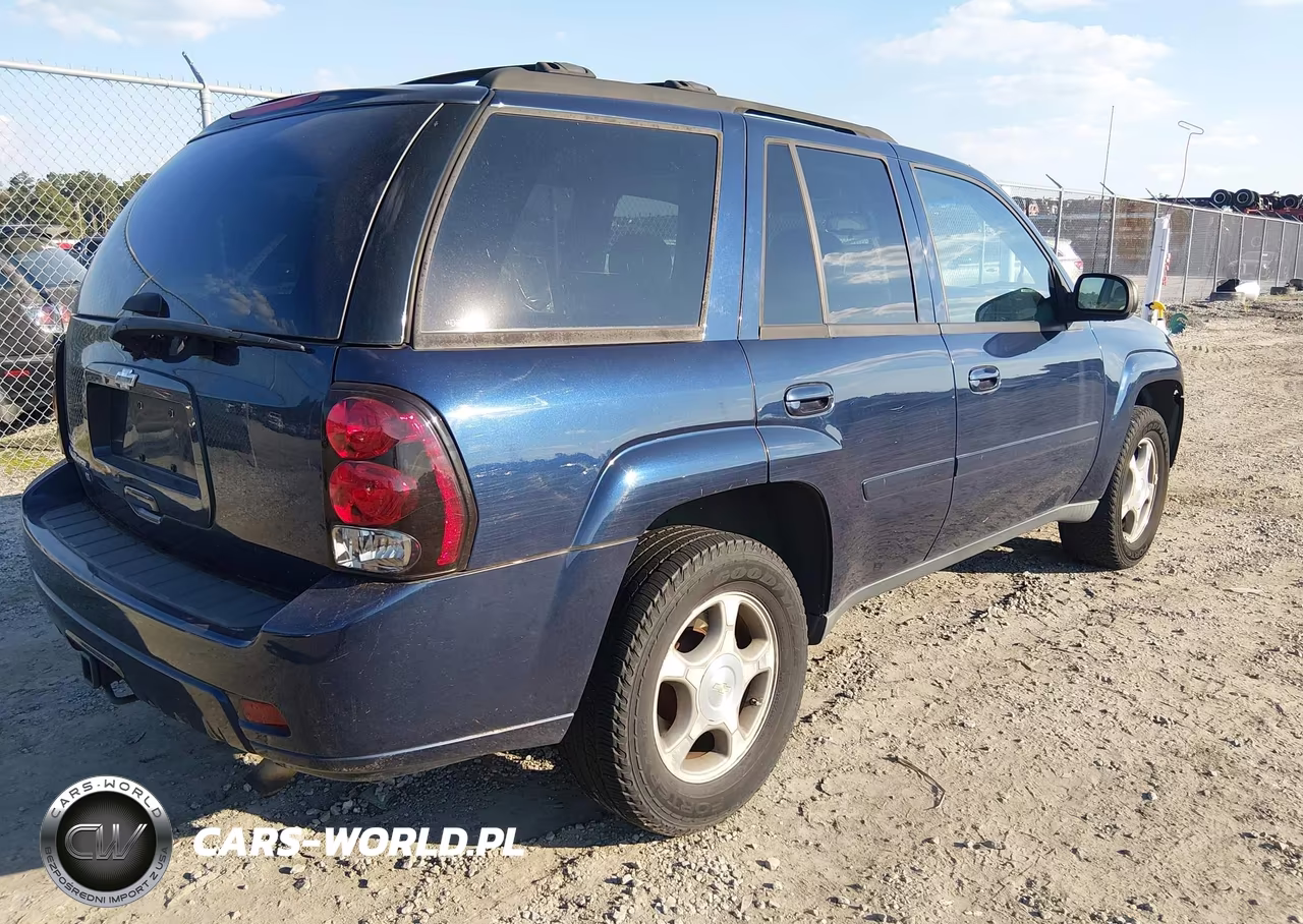 2008 Chevrolet Trailblazer Lt VIN:1GNDT13S882201048 - 4