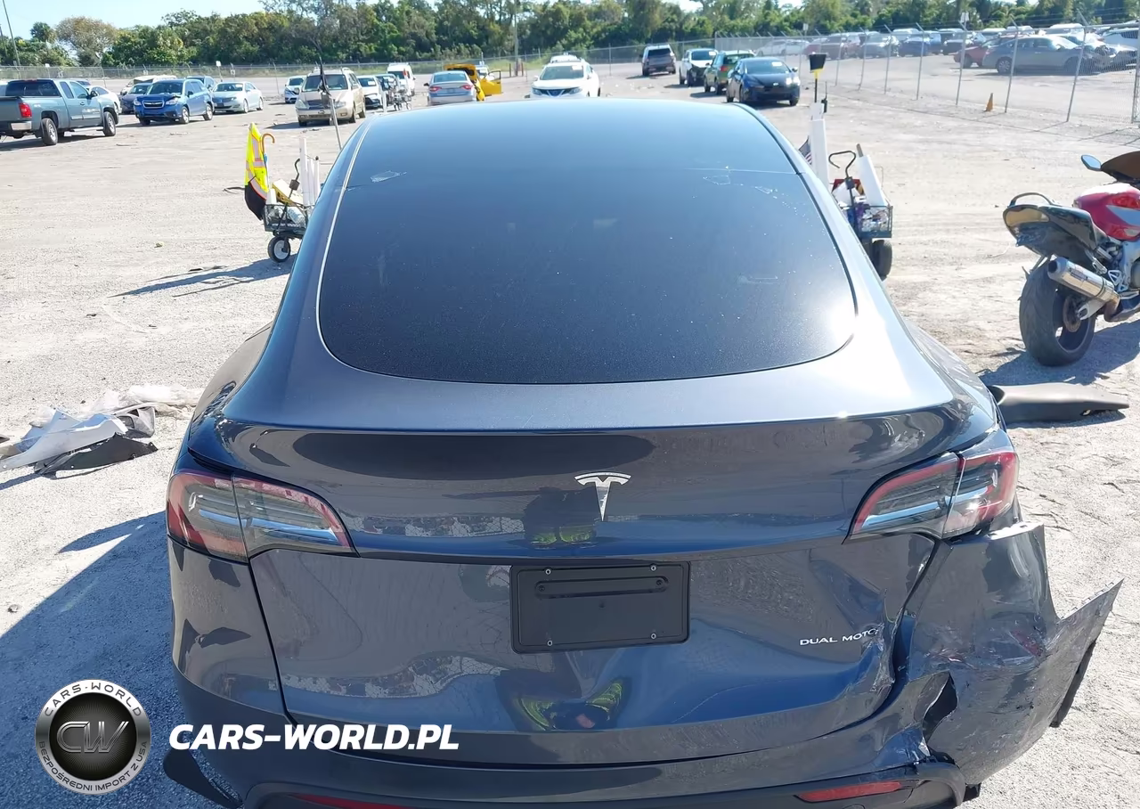 2023 Tesla Model Y Awd-Long Range Dual Motor All-Wheel Drive VIN:7SAYGDEE4PA122432 - 15
