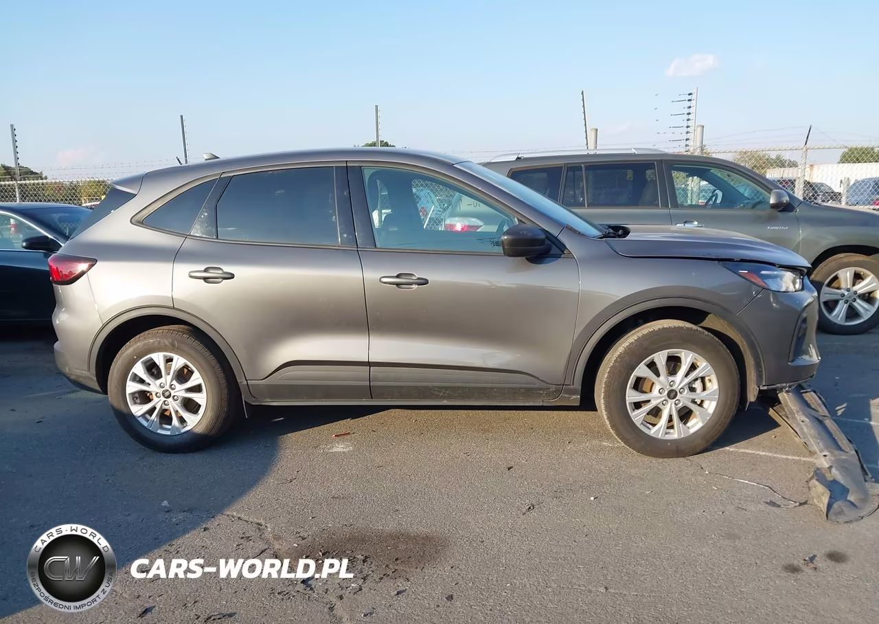 2025 Ford Escape Active VIN:1FMCU9GN9SUB20572 - 13