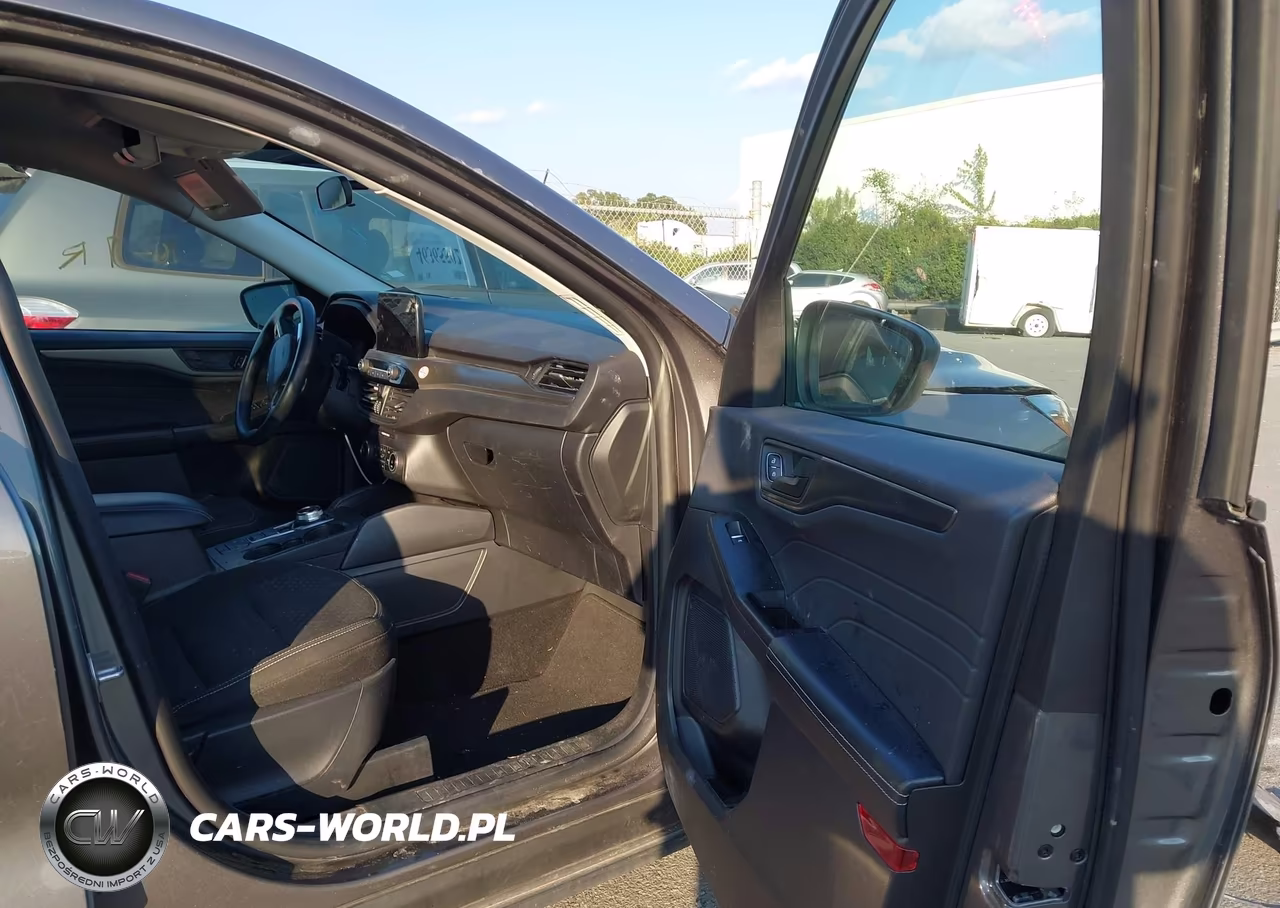 2025 Ford Escape Active VIN:1FMCU9GN9SUB20572 - 5