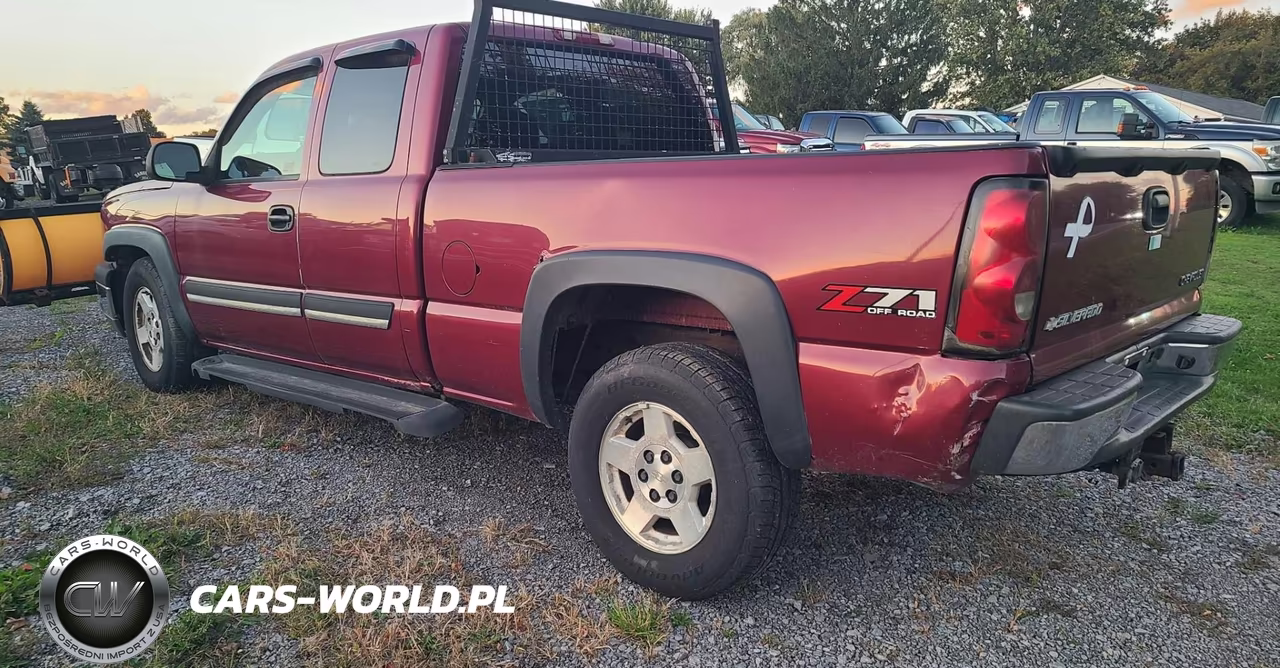 2004 Chevrolet Silverado K1500 VIN:2GCEK19T641281184 - 3