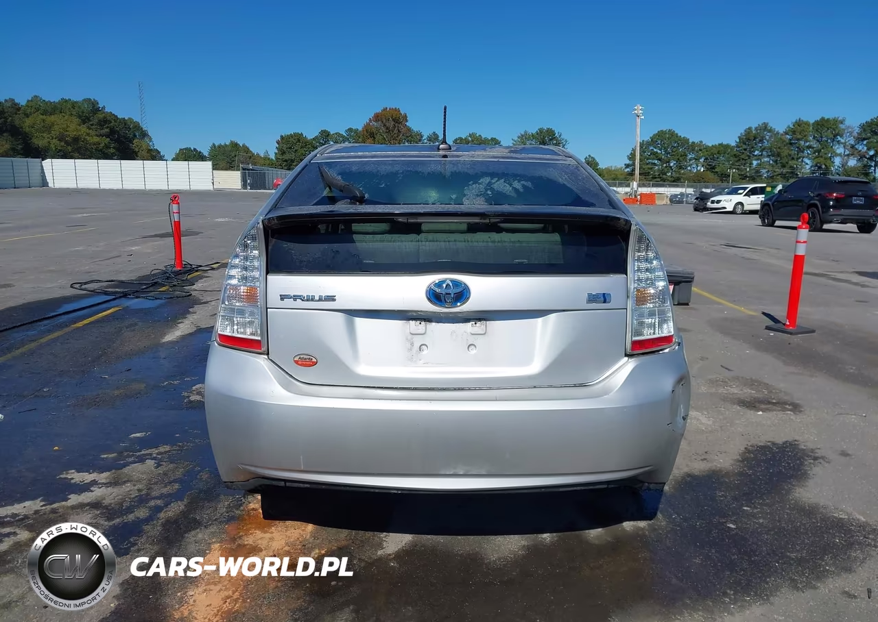 2011 Toyota Prius Two VIN:JTDKN3DU1B1473685 - 16