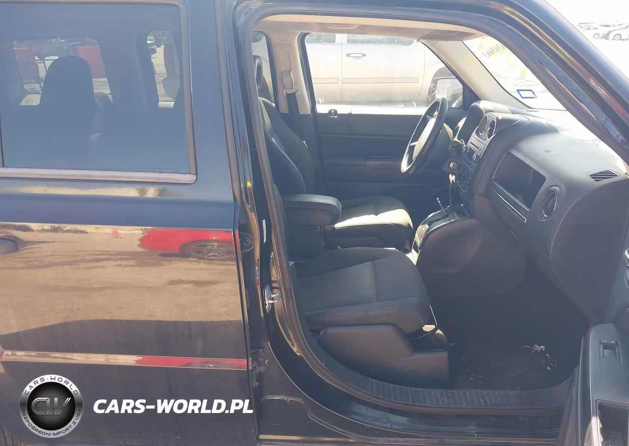 2009 Jeep Patriot Sport VIN:1J8FT28B19D167601 - 5