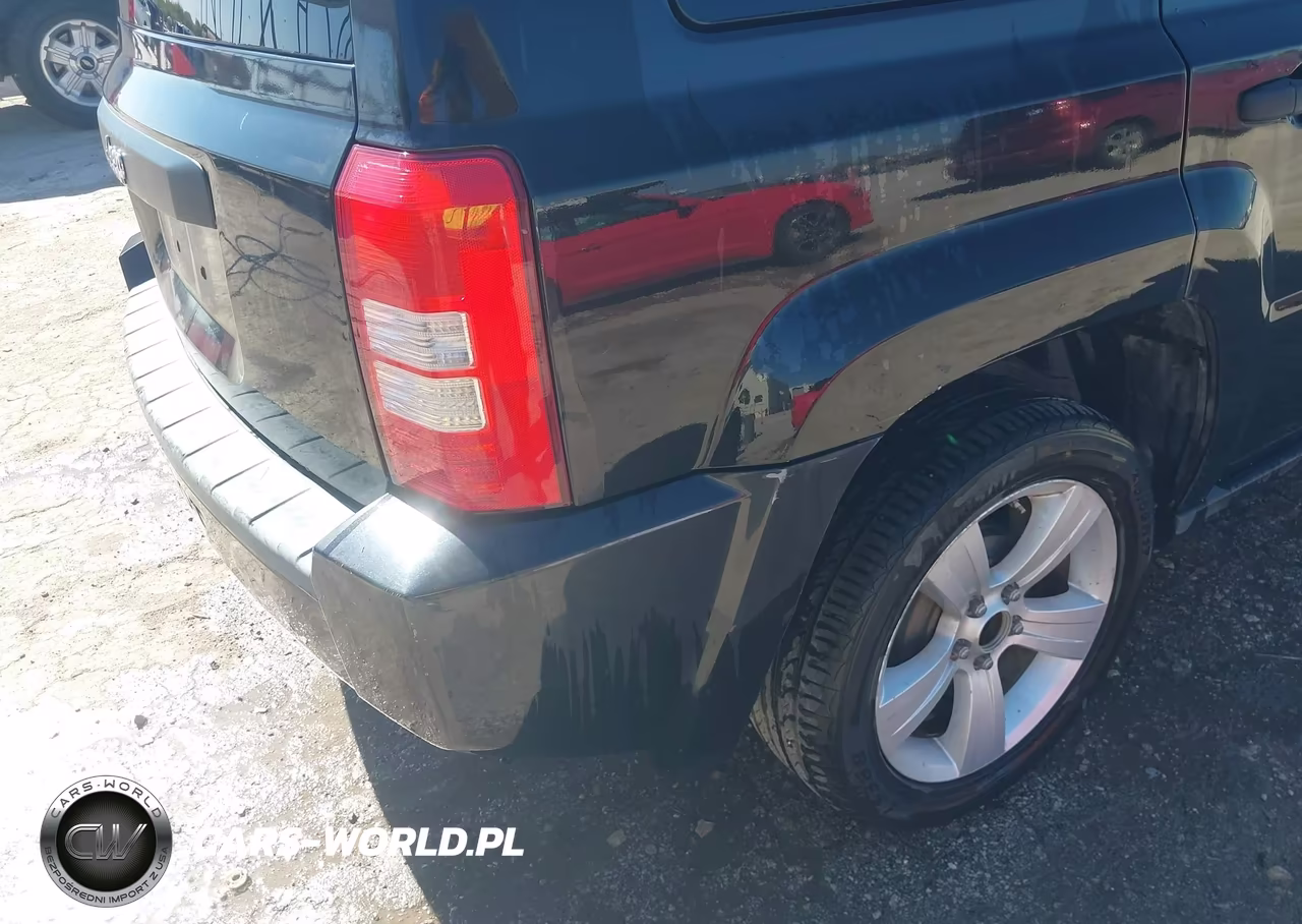 2009 Jeep Patriot Sport VIN:1J8FT28B19D167601 - 6