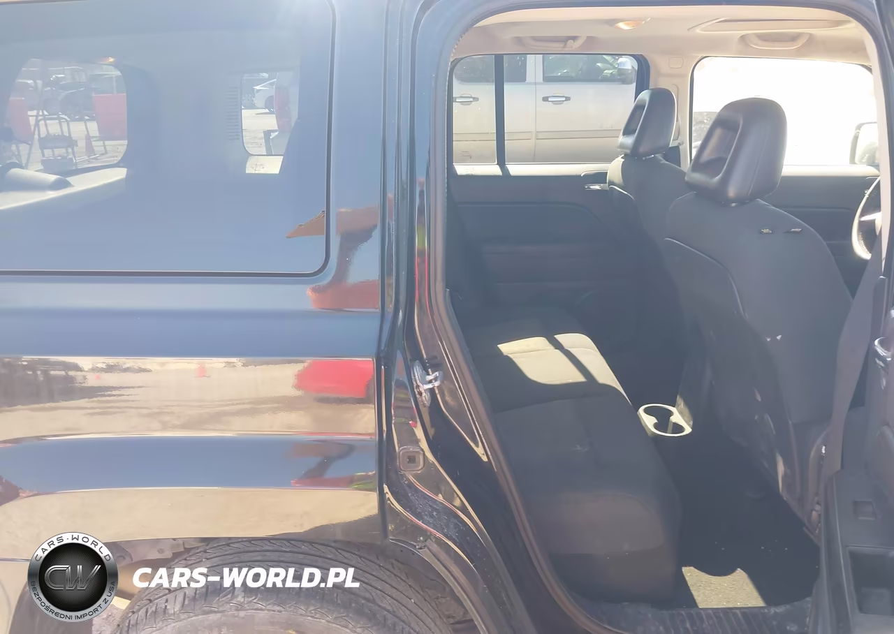 2009 Jeep Patriot Sport VIN:1J8FT28B19D167601 - 8