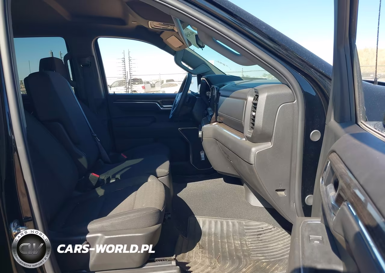 2026 Chevrolet Silverado 1500 4Wd Short Bed Rst VIN:3GCUKEED9TG244167 - 5