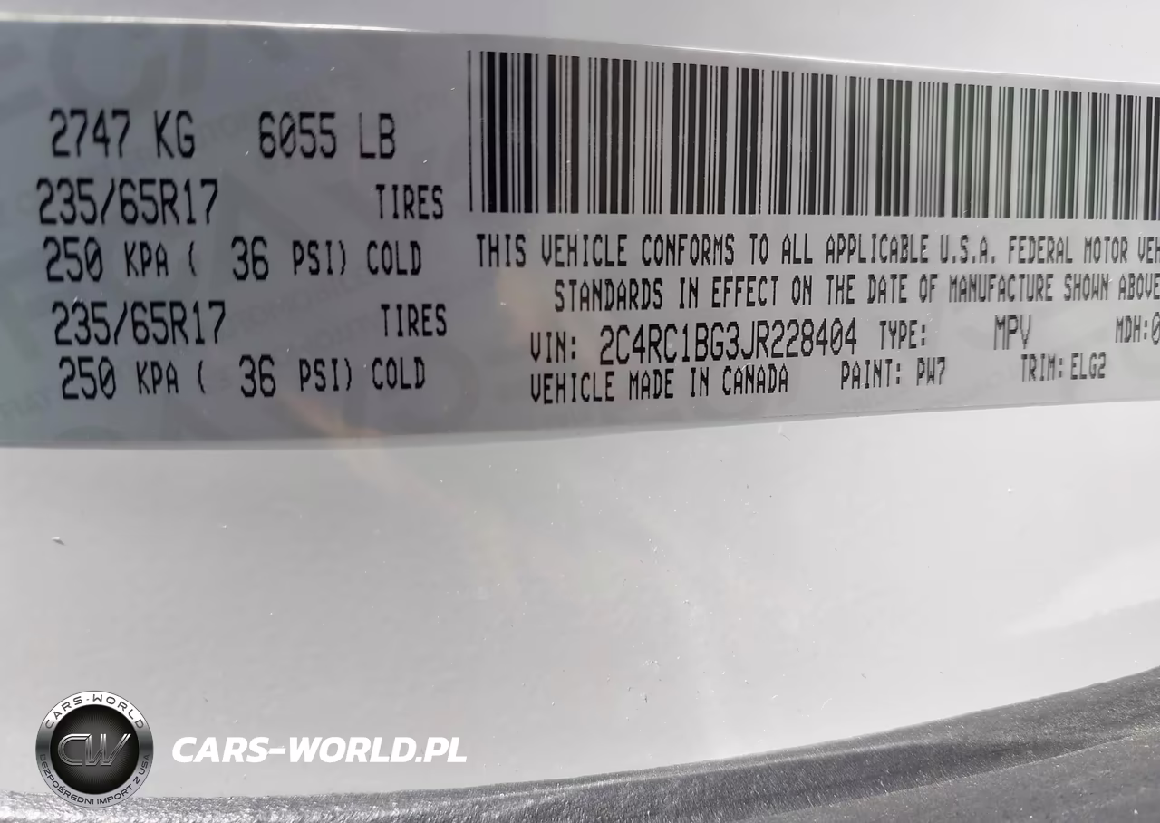 2018 Chrysler Pacifica Touring L VIN:2C4RC1BG3JR228404 - 9