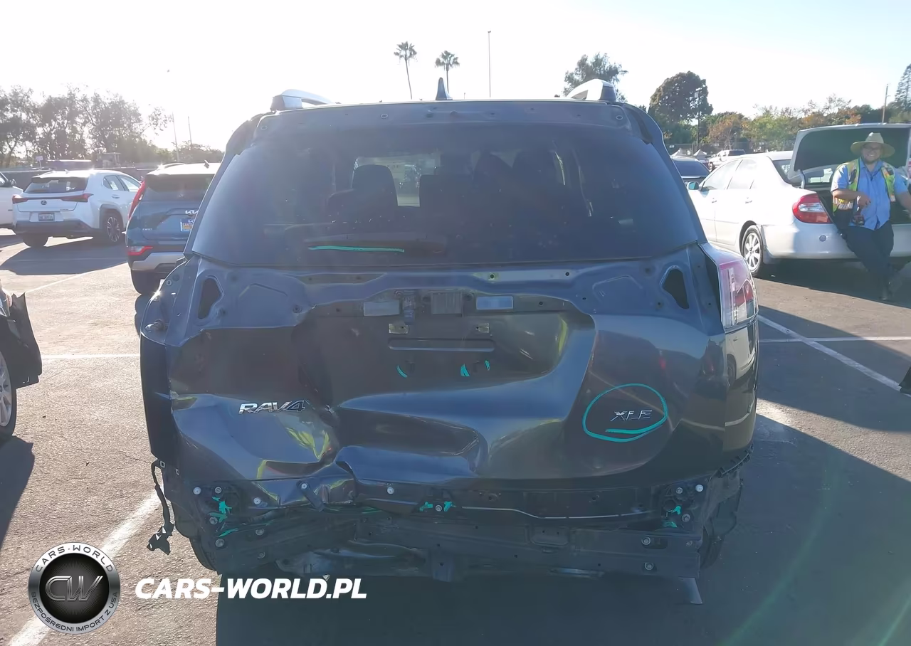 2016 Toyota Rav4 Xle VIN:JTMWFREV6GJ085268 - 17