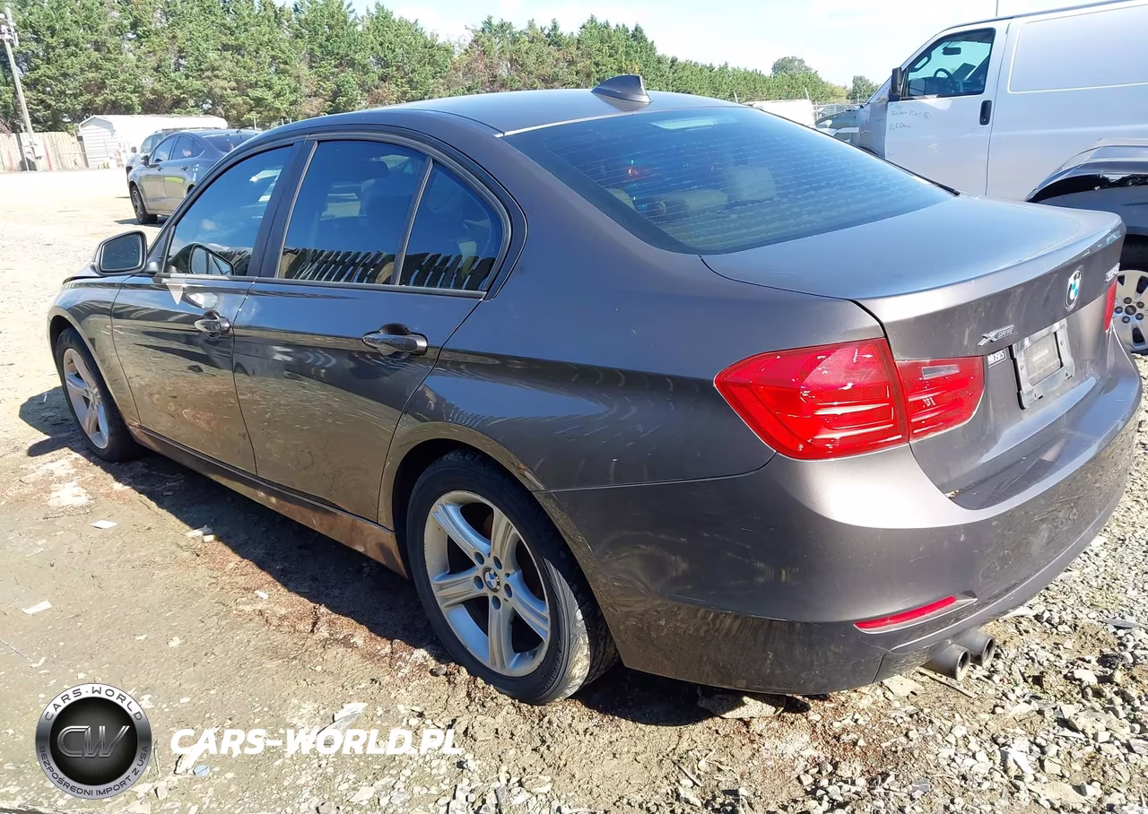 2013 BMW 328I xDrive VIN:WBA3B3G57DNR80729 - 3