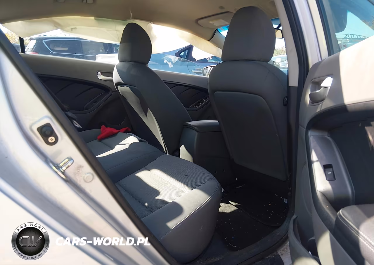 2017 Kia Forte Lx VIN:3KPFK4A72HE070013 - 8