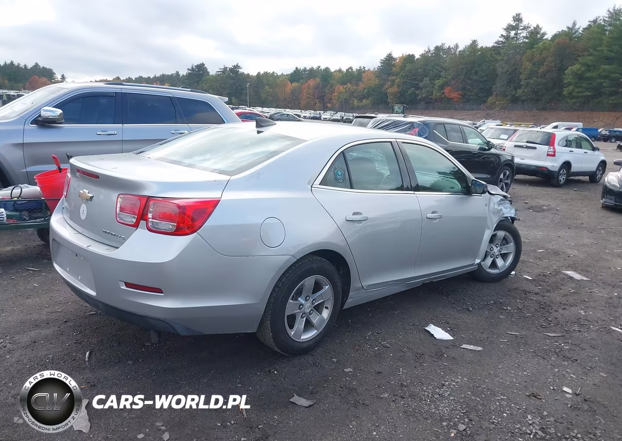 2015 Chevrolet Malibu Ls VIN:1G11B5SL0FF343019 - 4
