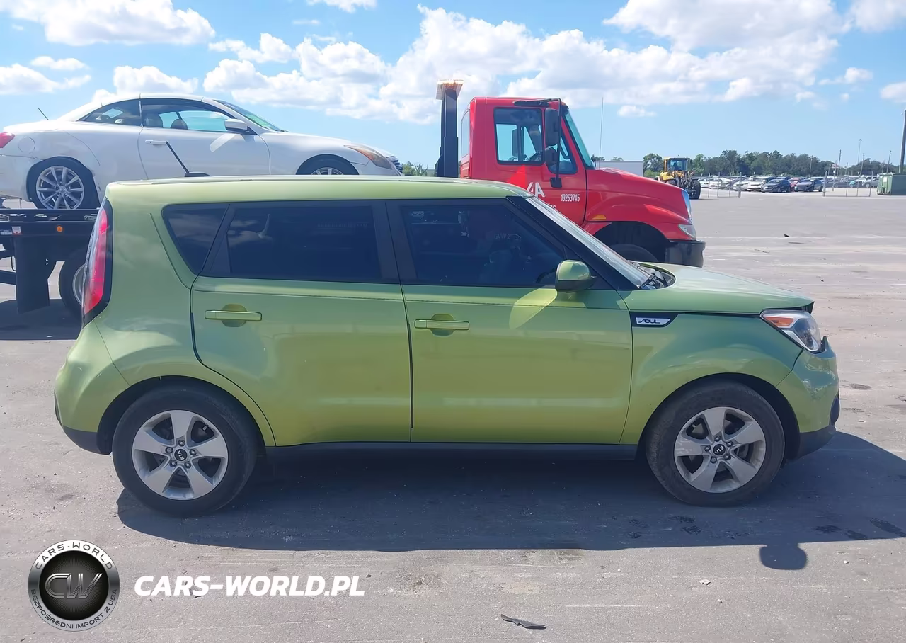 2018 Kia Soul VIN:KNDJN2A2XJ7898827 - 13