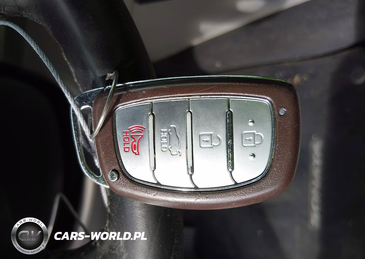 2016 Hyundai Sonata Sport VIN:5NPE34AF8GH409769 - 11
