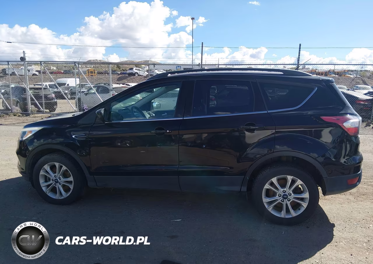 2018 Ford Escape Se VIN:1FMCU9GD6JUA11119 - 14