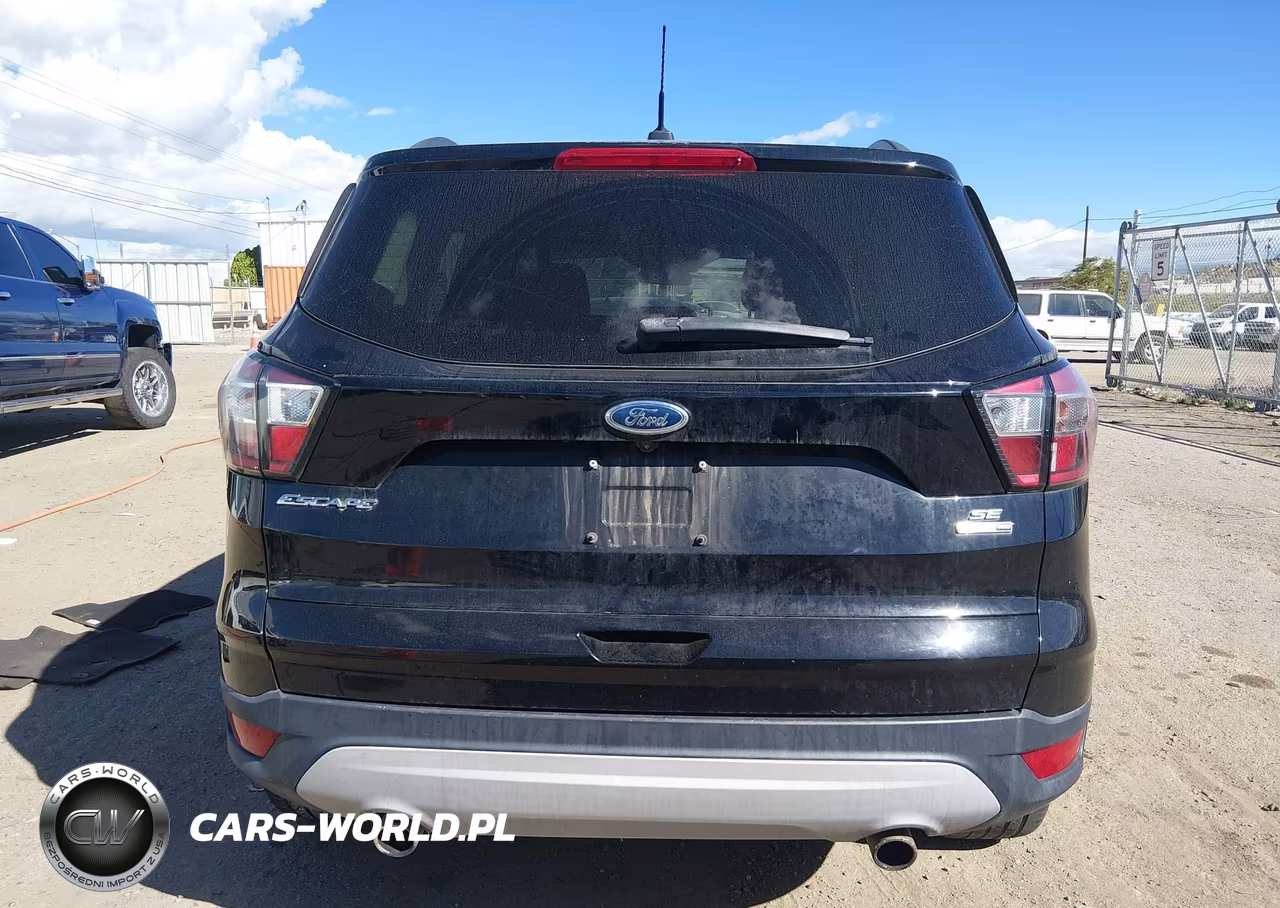 2018 Ford Escape Se VIN:1FMCU9GD6JUA11119 - 16