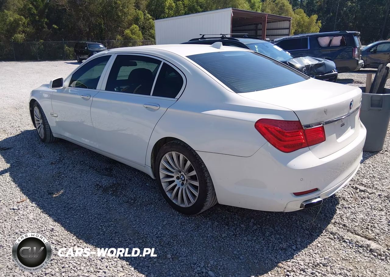 2009 BMW 750Li VIN:WBAKB83579CY59376 - 3