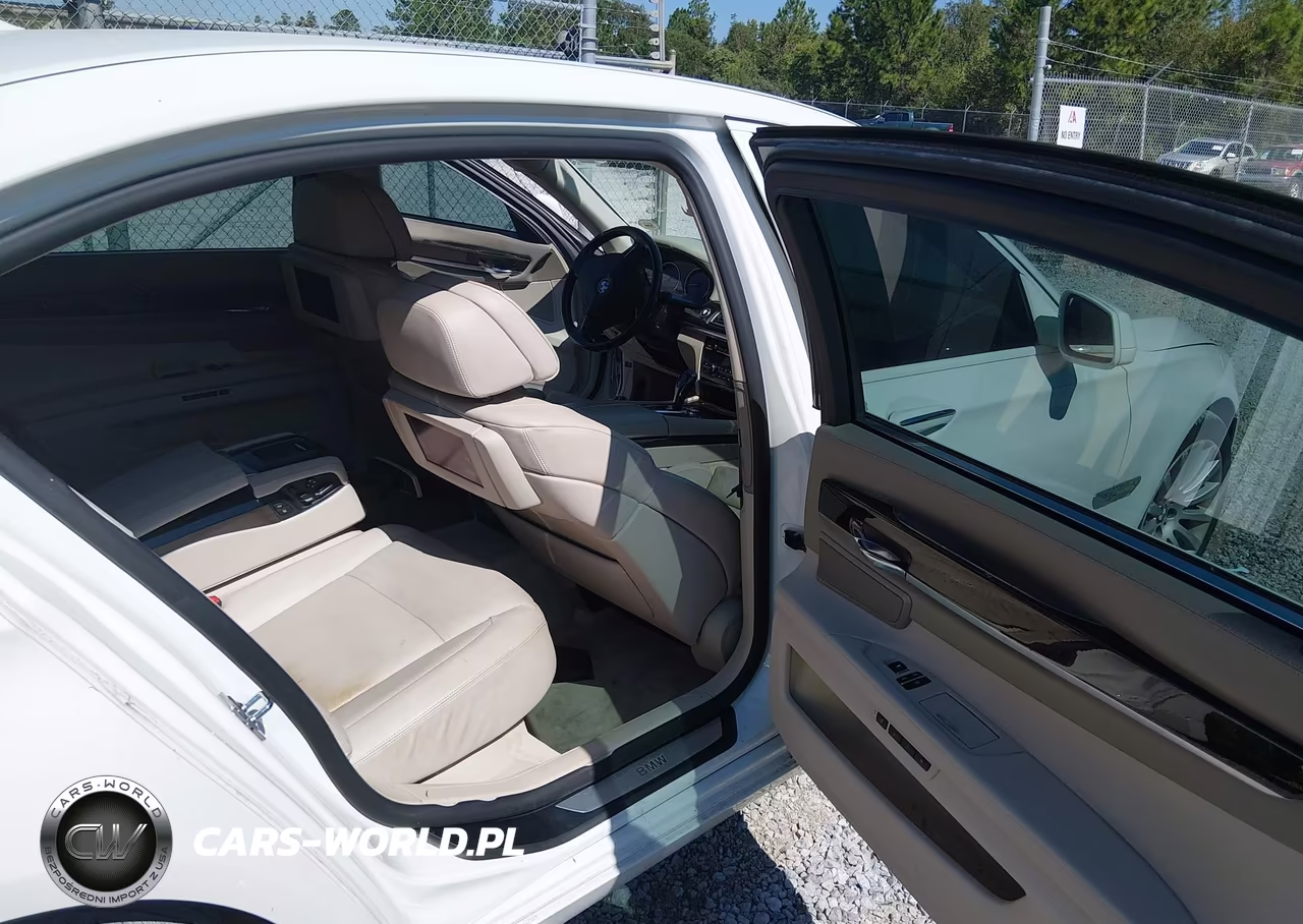 2009 BMW 750Li VIN:WBAKB83579CY59376 - 8
