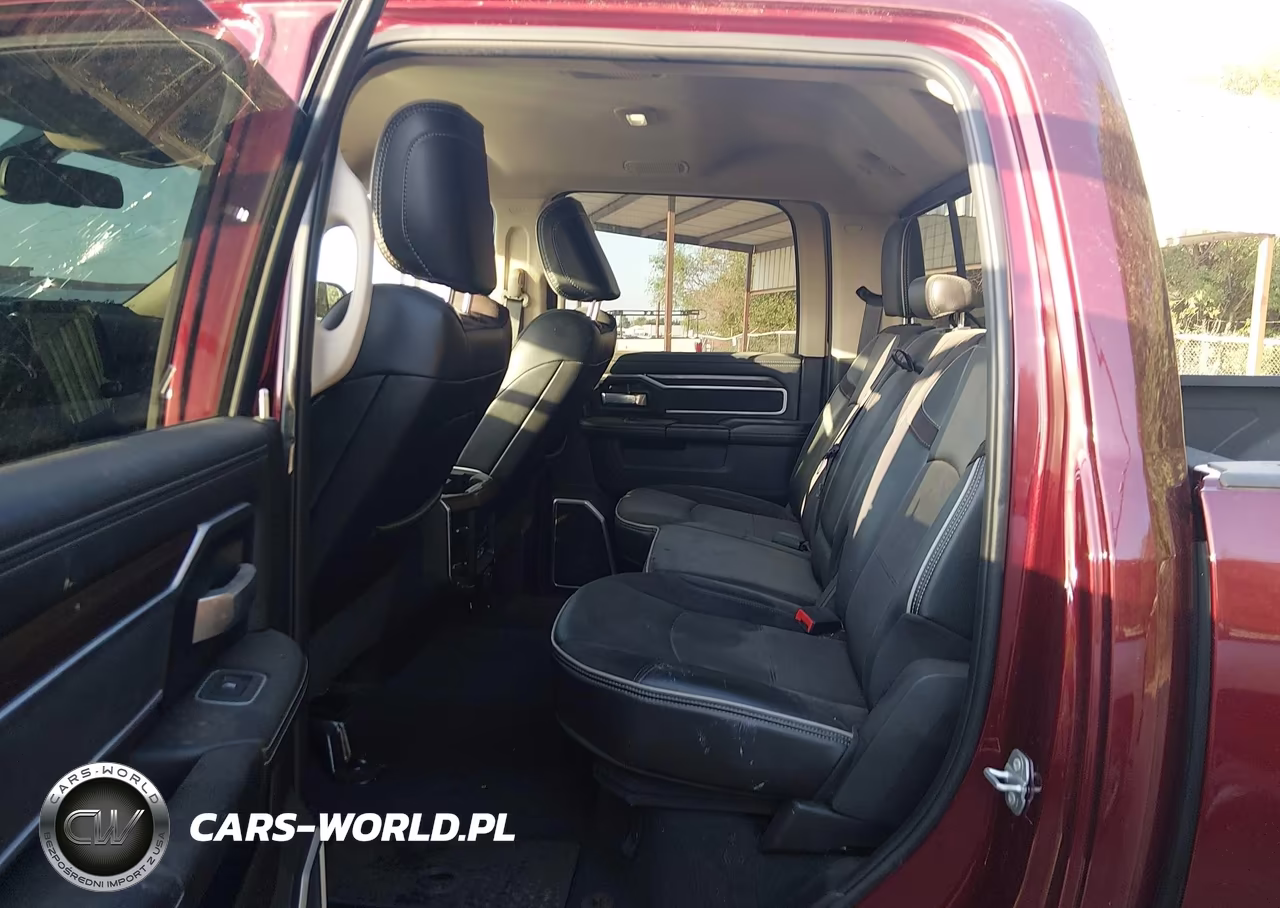 2022 Ram 3500 Laramie 4X4 8' Box VIN:3C63RRJL0NG162527 - 7