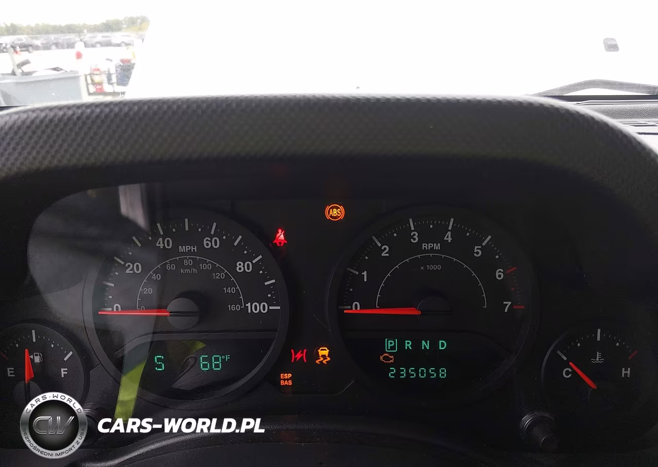 2008 Jeep Wrangler Unlimited X VIN:1J4GA39158L610649 - 7