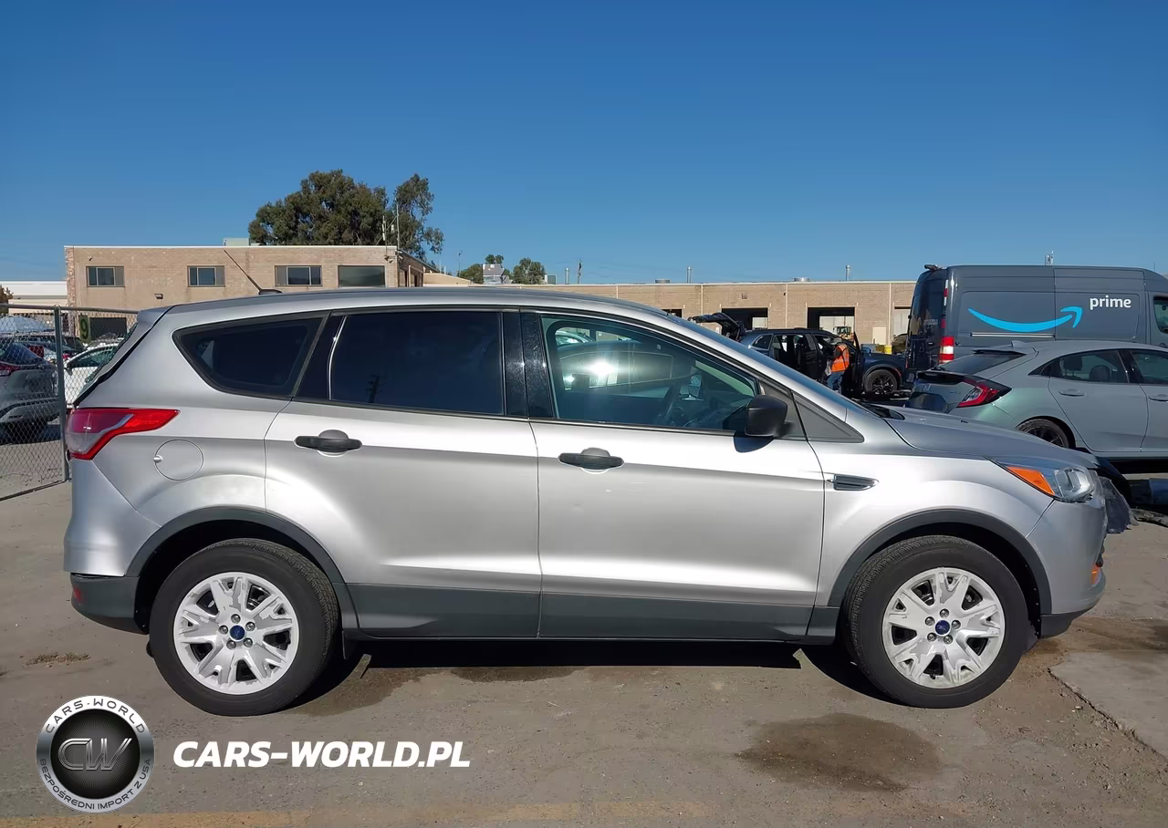 2013 Ford Escape S VIN:1FMCU0F75DUD10564 - 13