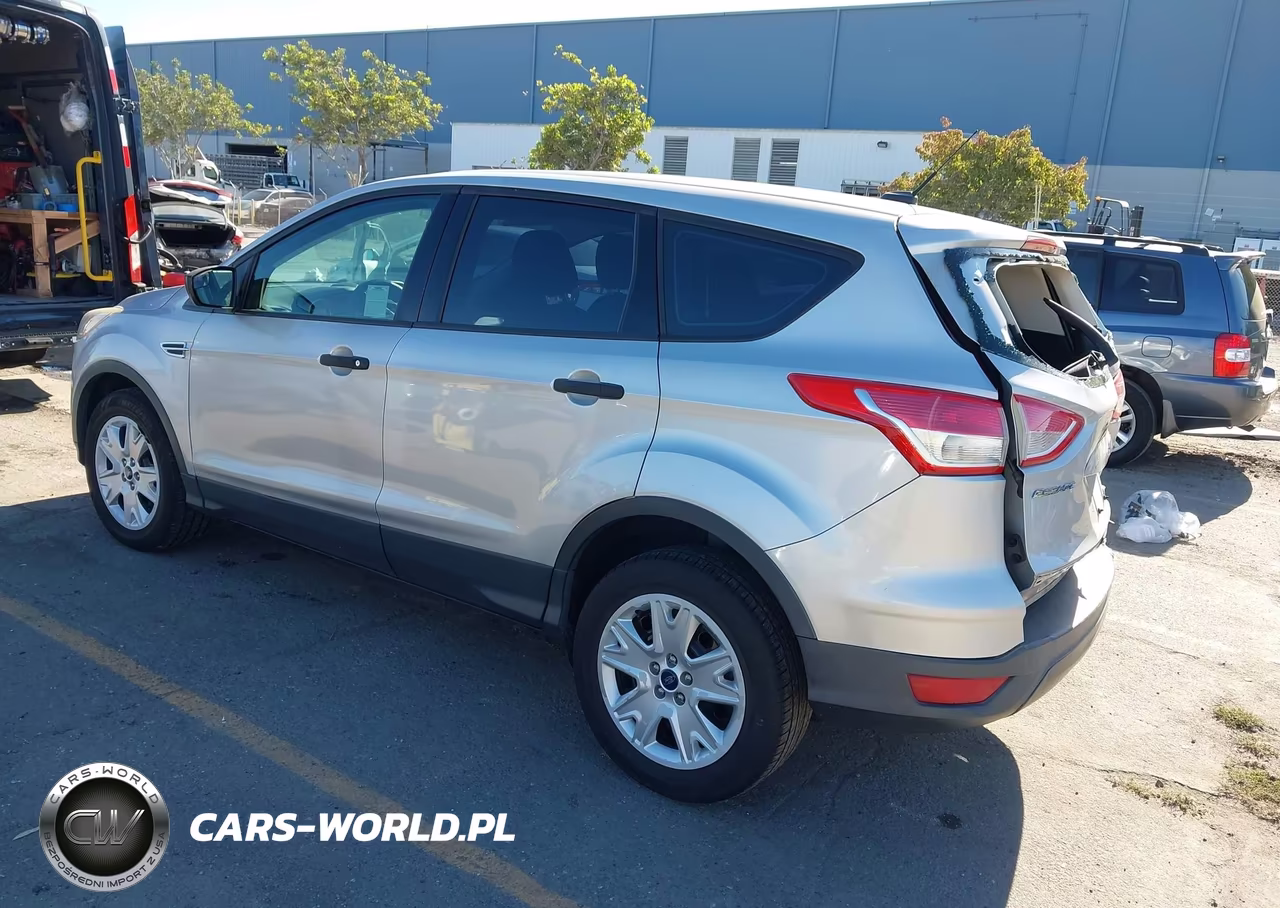 2013 Ford Escape S VIN:1FMCU0F75DUD10564 - 3