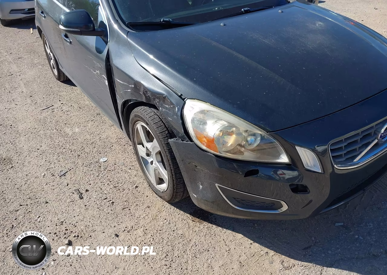 2012 Volvo S60 T5 VIN:YV1622FS5C2090905 - 12
