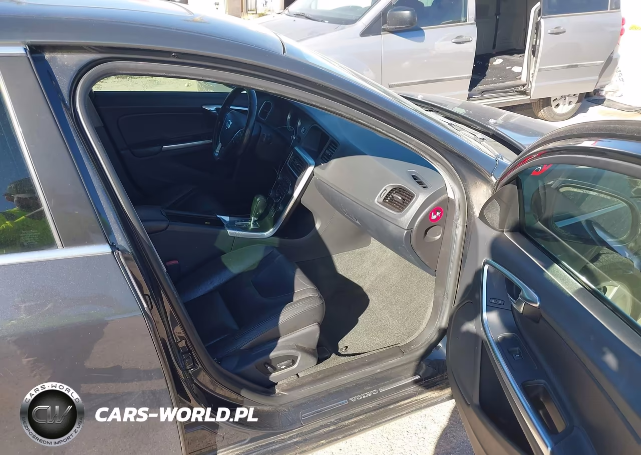 2012 Volvo S60 T5 VIN:YV1622FS5C2090905 - 5