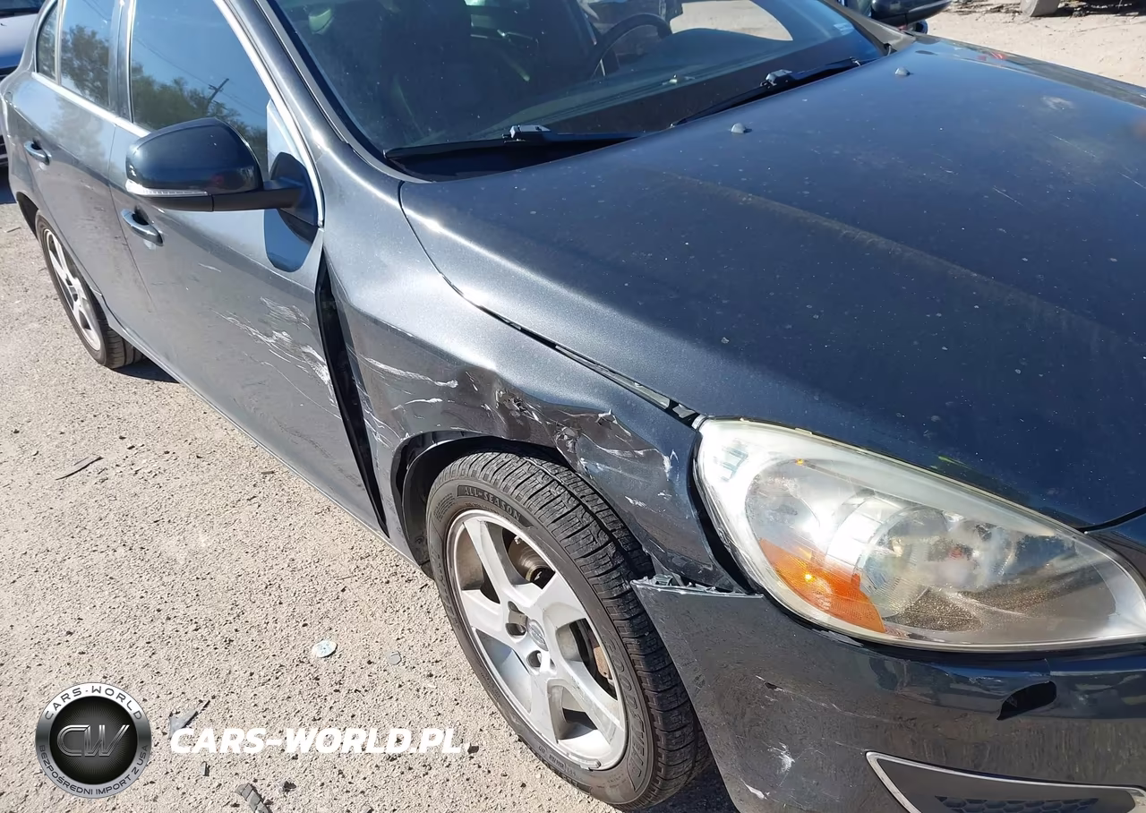 2012 Volvo S60 T5 VIN:YV1622FS5C2090905 - 6