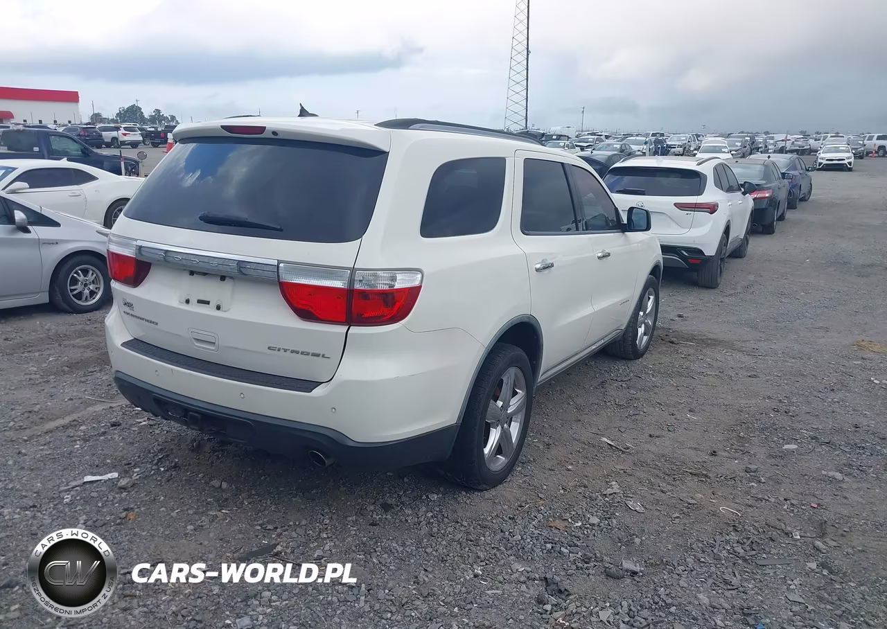 2011 Dodge Durango Citadel VIN:1D4RD5GG7BC613619 - 4