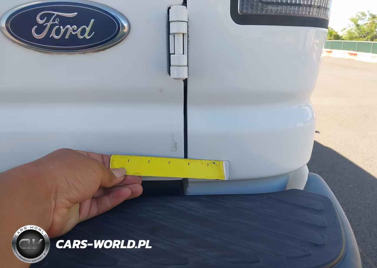 2014 Ford E-150 Commercial VIN:1FTNE1EW9EDA65696 - 6