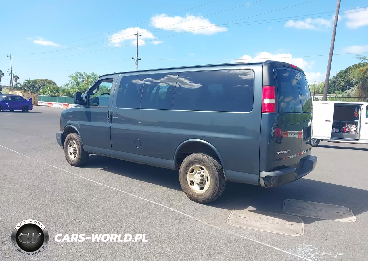 2017 Chevrolet Express 2500 Ls VIN:1GNWGEFG8H1301670 - 3